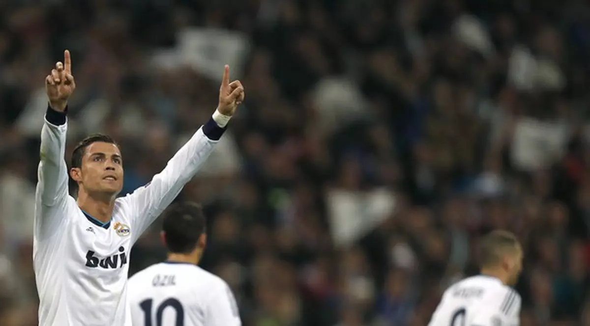 Real Madrid şi Manchester United au făcut show pe Santiago Bernabeu, Il Luce tremură pentru calificarea în sferturi | FOTO