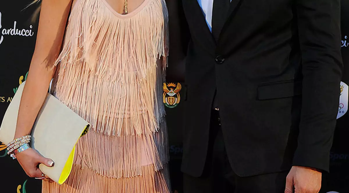 Presa locală, despre atletul Oscar Pistorius, care şi-a ucis iubita: "E paranoic"