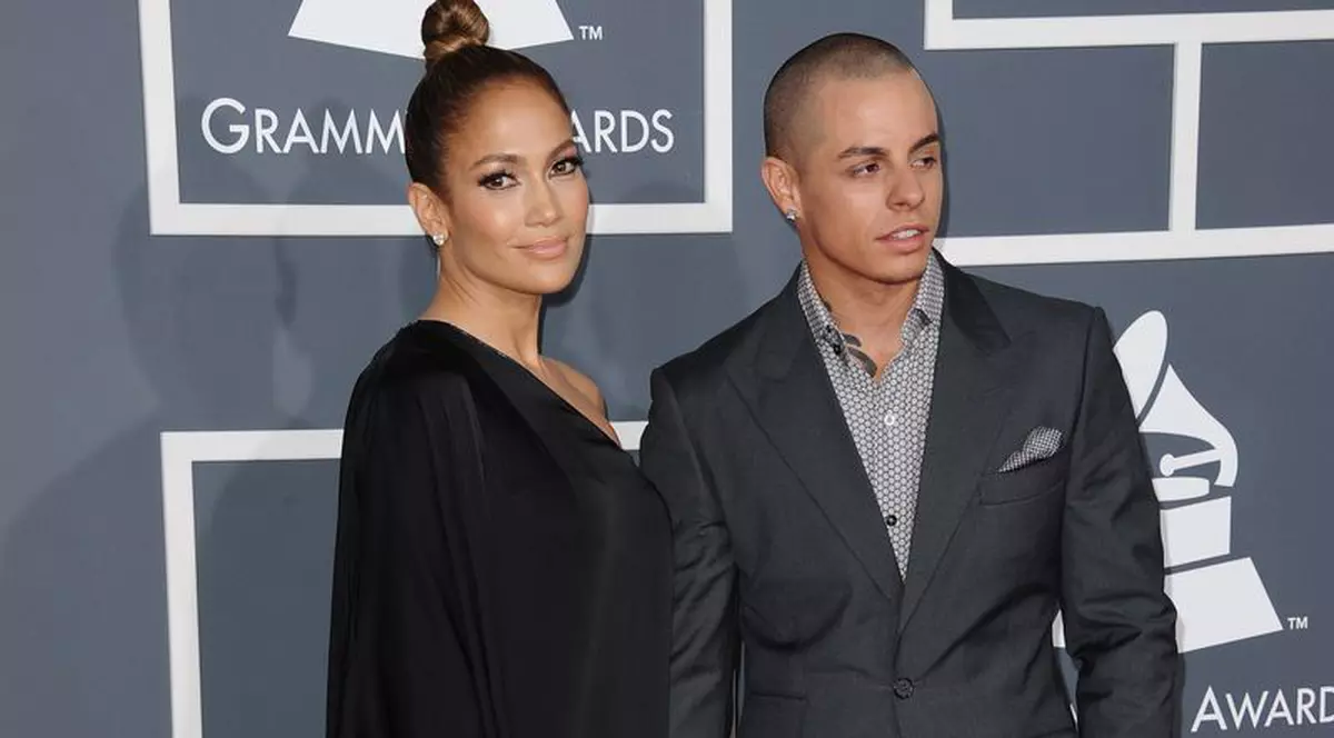 Jennifer Lopez s-a despărțit de iubitul ei, Casper Smart