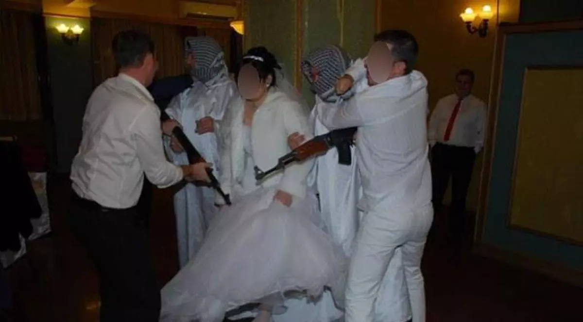 "Furatul miresei" de la nunţi, sancţionat cu amenzi care pot ajunge până la 1.000 de lei