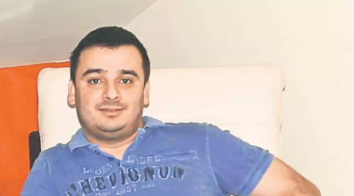 Elena Cârstea, Robert Turcescu, Liviu Mititelu, Naomi, printre cei 135 înscrişi la Eurovision România 2013