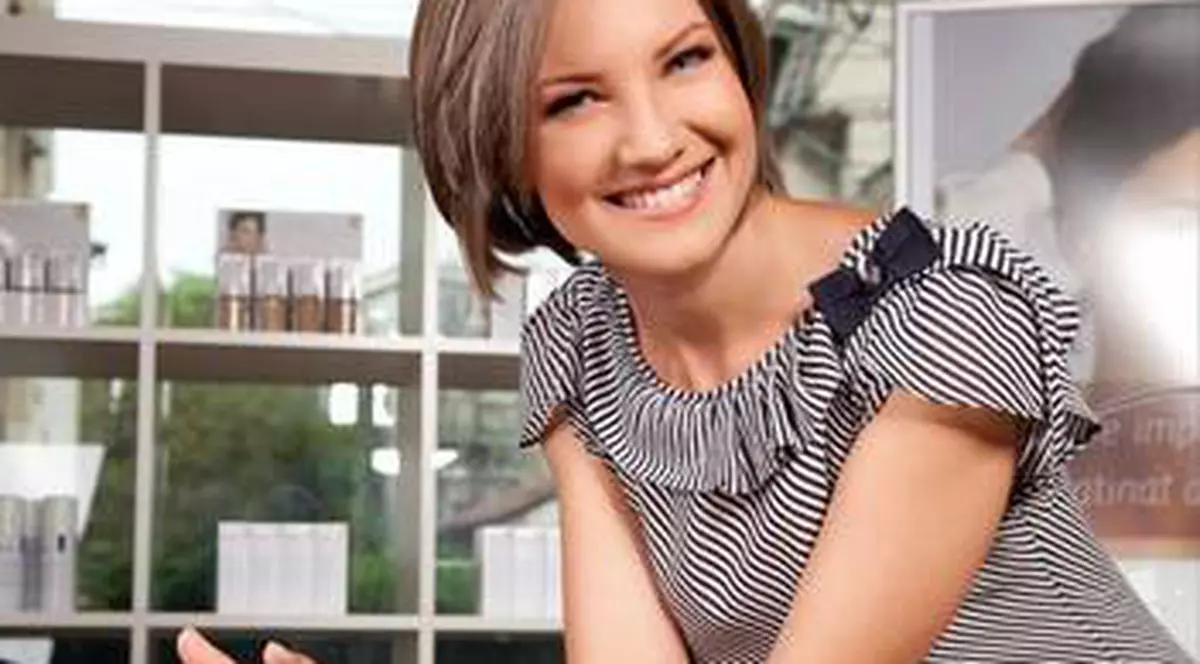 După ce a renunţat la televiziune, Melania Medeleanu face bani din cursuri de dicție 