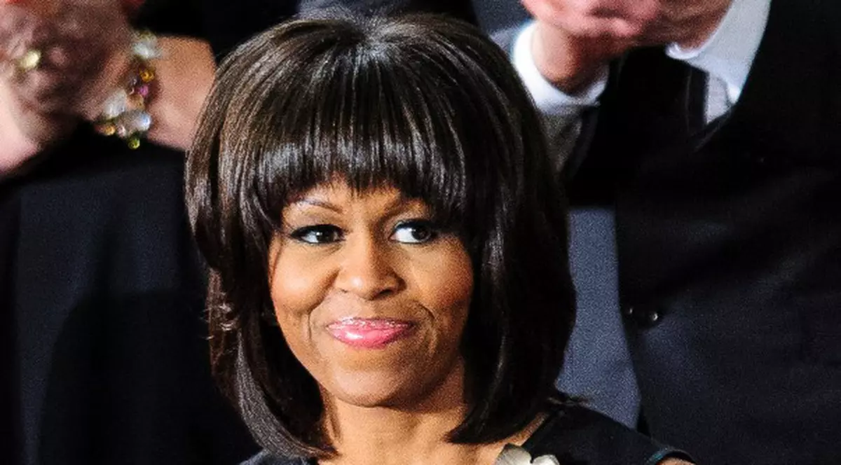 MOTIVUL coafurii cu breton a lui Michelle Obama, foarte criticat, este TOTAL NEAŞTEPTAT: "N-aş putea să-mi cumpăr o maşină sport"