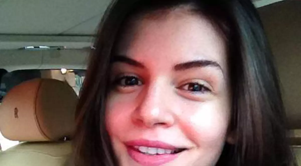 MONICA GABOR, RĂSFĂȚATĂ de o CELEBRĂ CASĂ de MODĂ din FRANȚA! Vezi ce cadou i-au făcut și ce i-au scris în ROMÂNĂ DESIGNERII STRĂINI