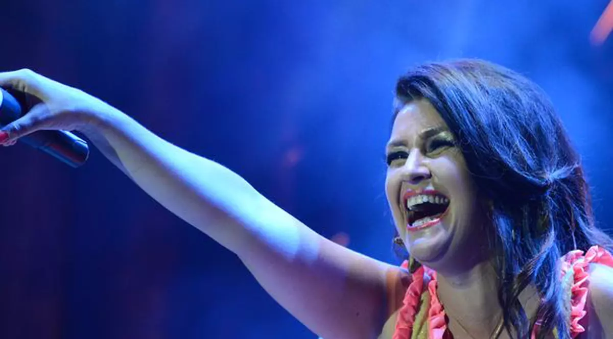 Rona Hartner îi dă replica Simonei Gherghe: "Dacă e tare, să țină singură emisiunea. Bârfe vor exista întotdeauna"