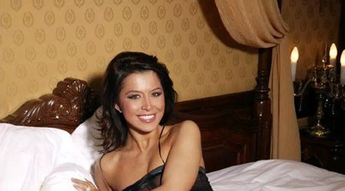 Cum reuşeşte Simona Pătruleasa să arate atât de bine: "Mă abţin de la preferatele mele, dulciurile"