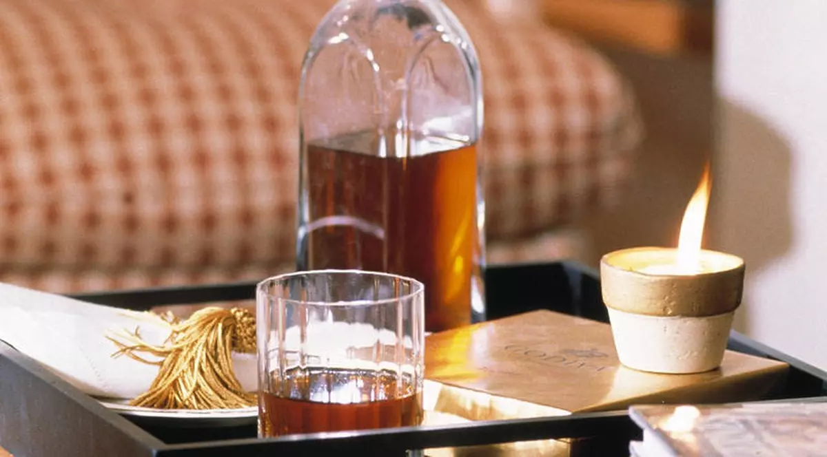 Ce risipă! Circa 18.000 litri de whisky s-au scurs într-o canalizare: pagube de 500.000 de lire sterline