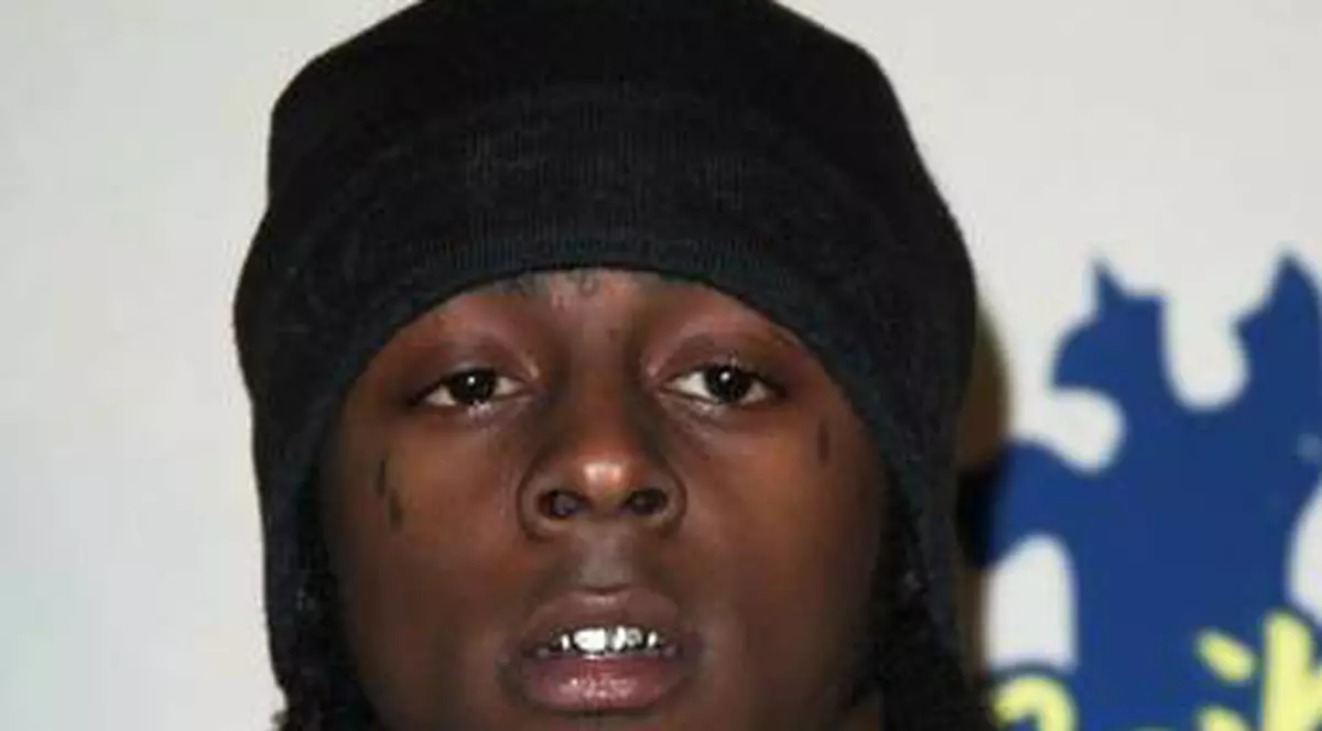 Lil Wayne, spitalizat după ce a avut convulsii cerebrale. A treia internare în ultimele 6 luni