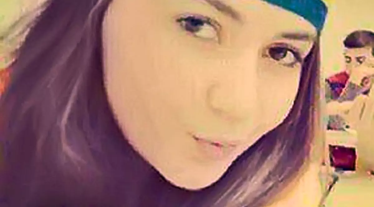 Au ieşit în stradă pentru fata cu bentiţa tricoloră