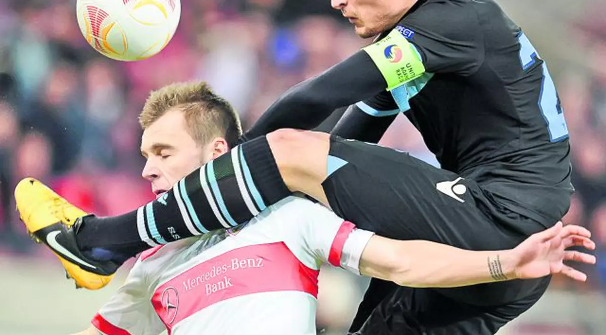 Maxim, kaputt! Mijlocaşul lui Stuttgart s-a ales cu nasul rupt şi cu o comoţie cerebrală în meciul cu Lazio