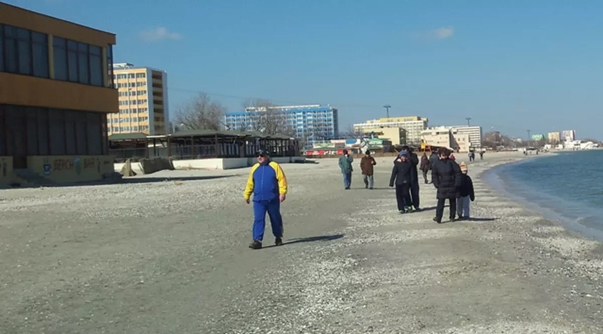 Primavară în toată regula la malul mării