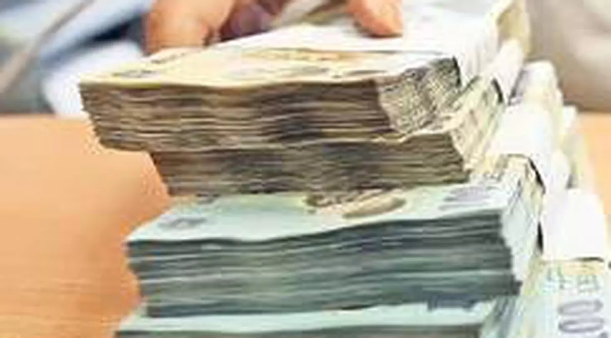 Caz uimitor la Brăila! Un bărbat a falsificat sute de bancnote cu ajutorul unei imprimante!