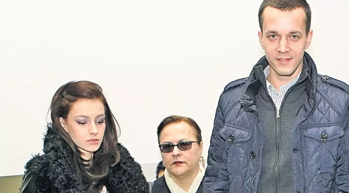 Năstase, susţinut de «noră» la proces