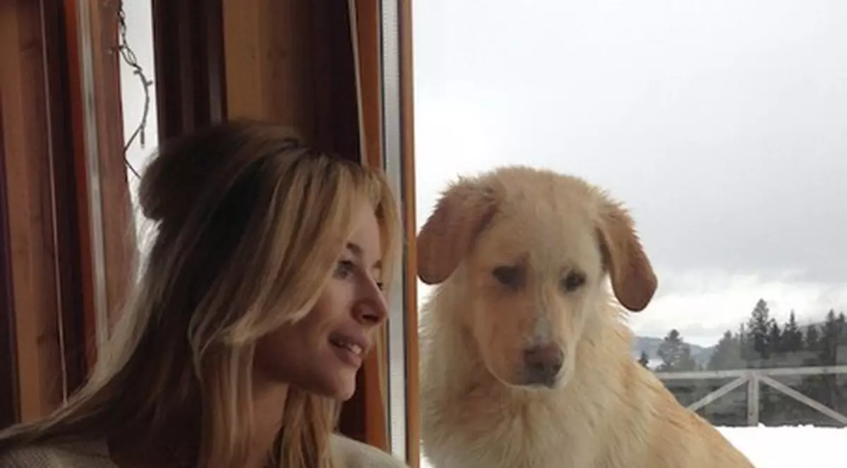 Laura Cosoi, escapadă romantică la munte alături de iubit | FOTO