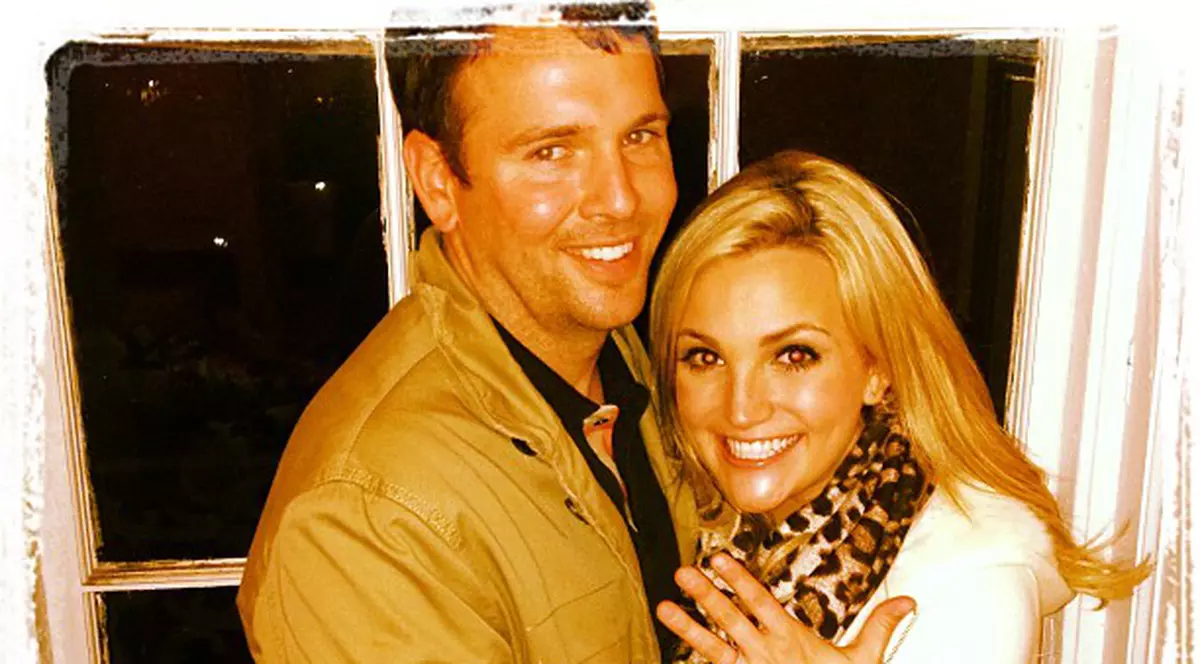 Sora mai mică a lui Britney Spears s-a logodit! Vezi cum arată inelul primit de la iubitul ei