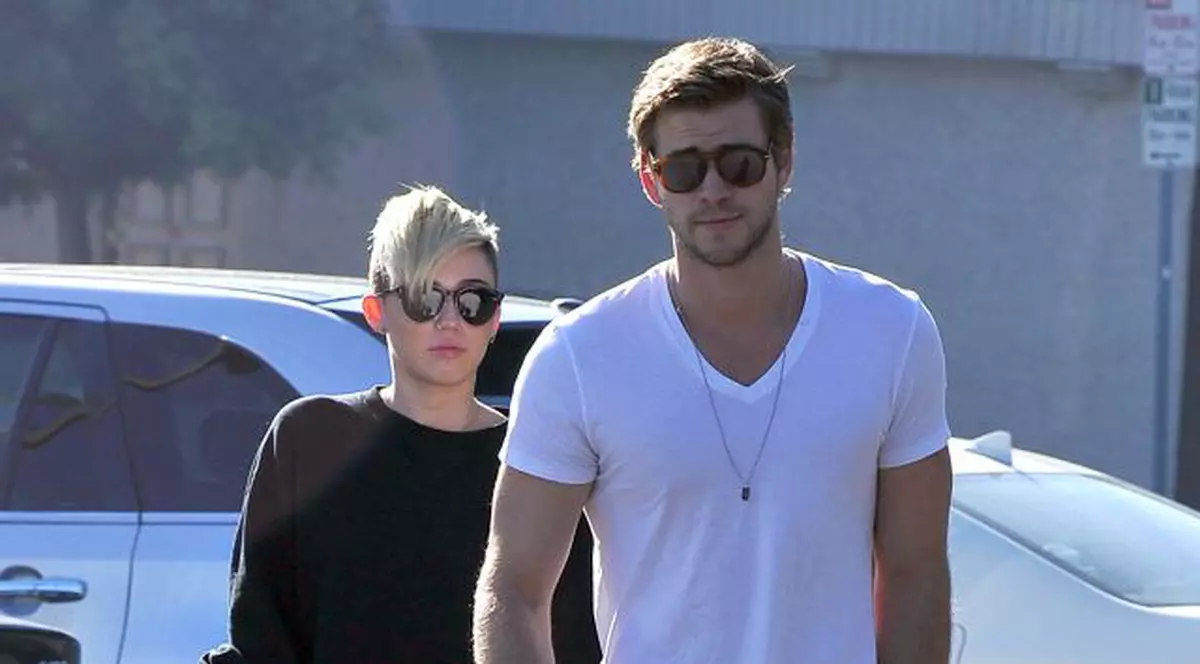 Miley Cyrus, părăsită de iubit înainte de nuntă?