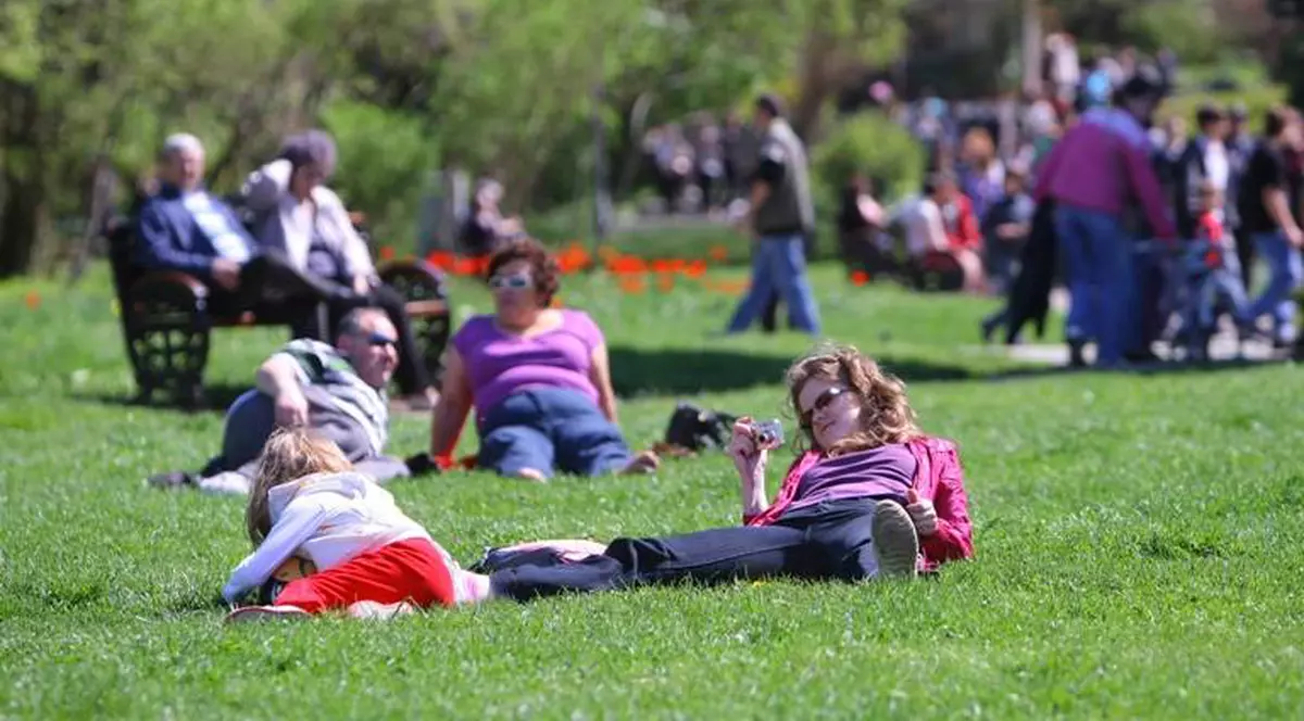 Vreme caldă cu maxime de 22 de grade la începutul săptămânii