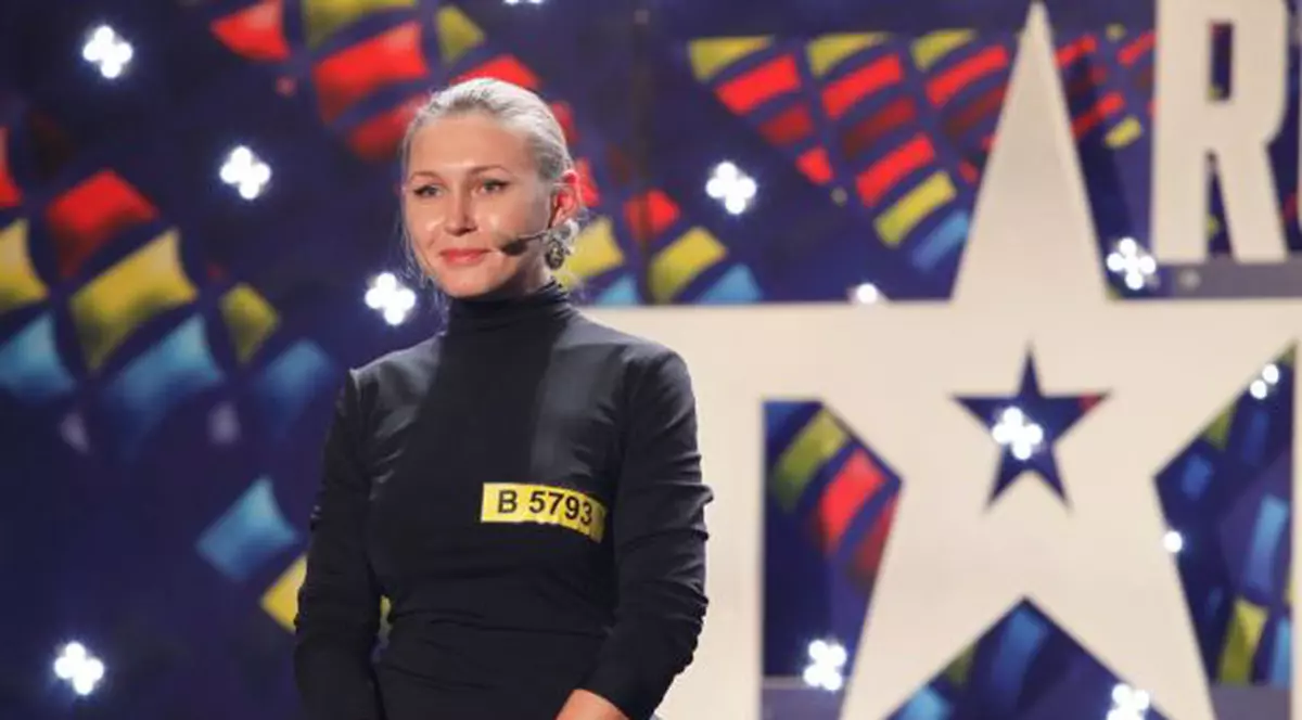 Ana Munteanu de la "Românii au talent": "Mă ascundeam sub masa de la bucătărie și 'pictam' pe tapetele din cameră"