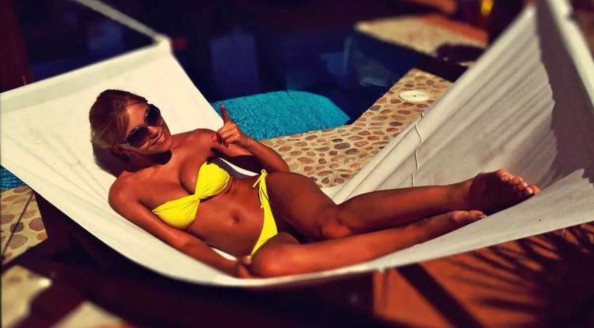 Andreea Ibacka consumă carne crudă ca să slăbească: “E numai bună pentru dietă” | FOTO