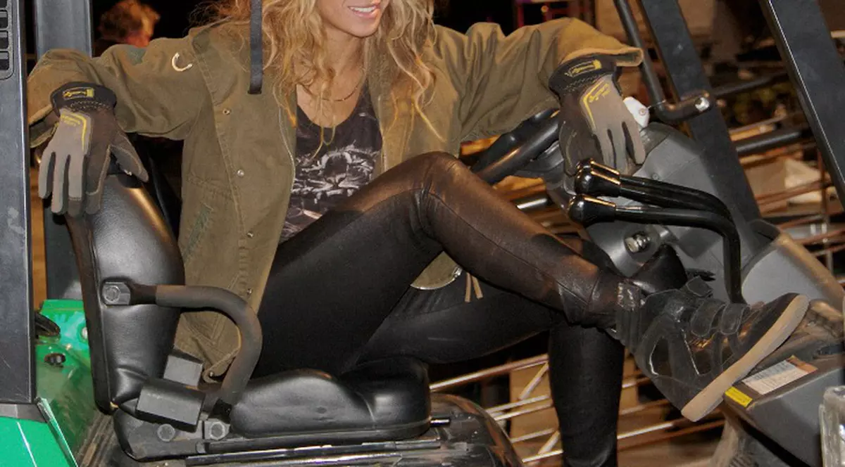 BEYONCE, așa cum nu ai mai VĂZUT-O. Uite cum arăta înainte să cunoască SUCCESUL: era mică tare și purta coroniță! FOTO ÎN ARTICOL