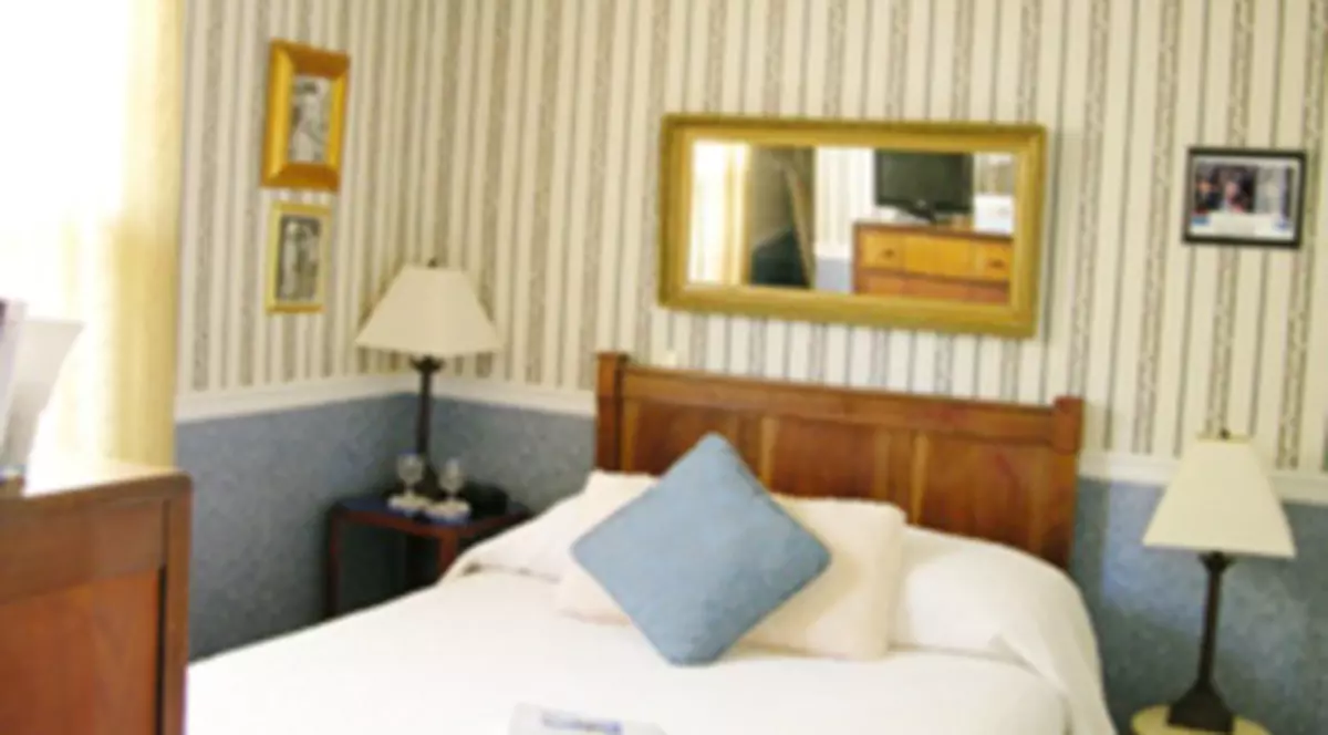 MOTELUL BÂNTUIT unde ai şansa să vezi fantome! "Cel mai des apare o fetiţă moartă acum 115 ani"