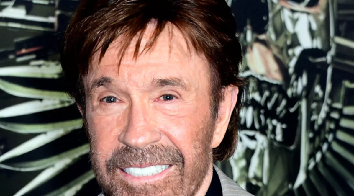 Chuck Norris împlinește astăzi o vârstă respectabilă! Vezi cât face actorul care a interpretat peste 30 de roluri