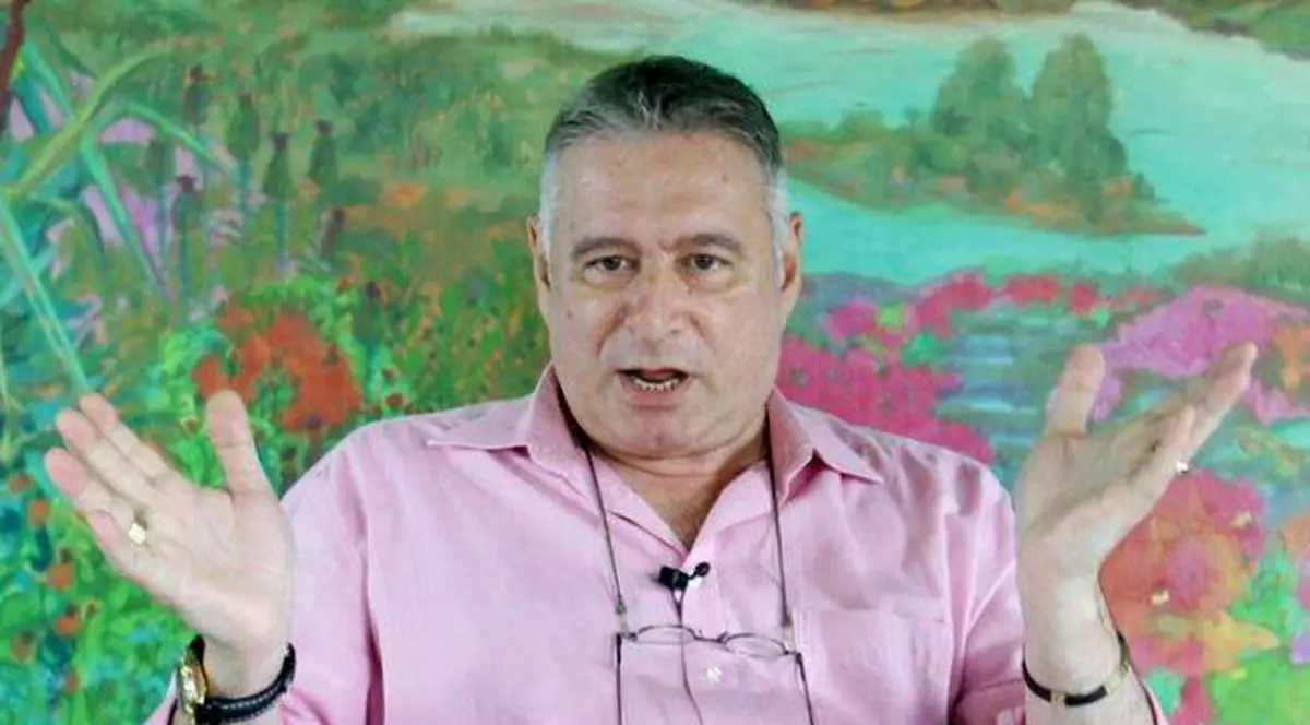 Mădălin Voicu: «Eurovisionul e un fel de Miss Piranda la nivel european. Un mare c***t»