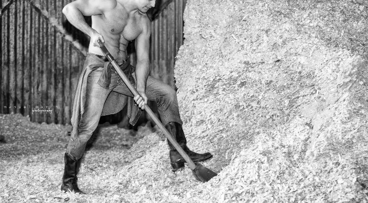 Iată de ce arată atât de bine Oltin Hurezeanu! E înnebunit după kempo.