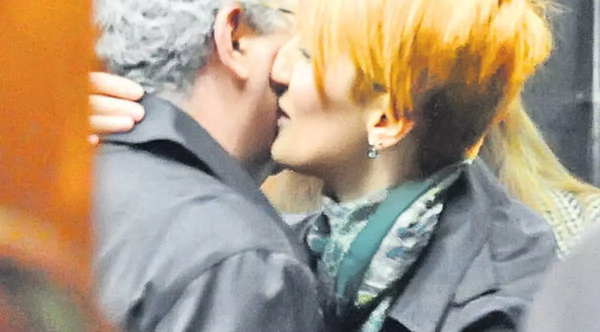 Iubita lui PRIGOANĂ are o carieră universitară! Vezi ce profesie urmează tânăra!