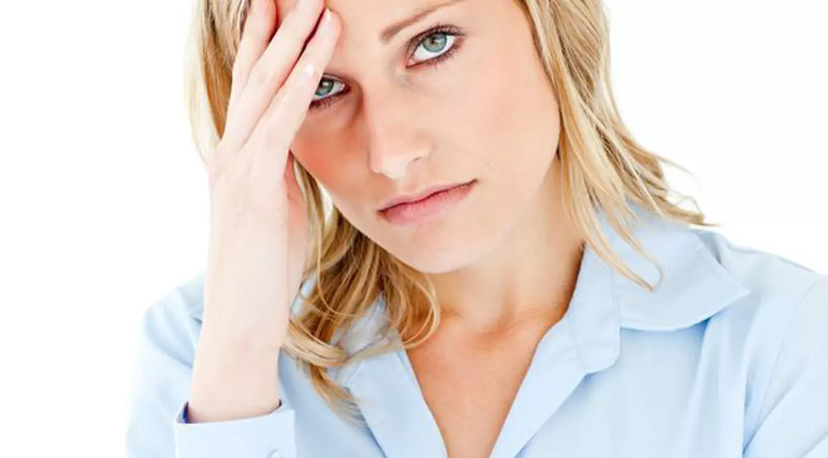 Paradoxul româncelor: "cele mai frumoase femei din lume" SE CRED URÂTE!