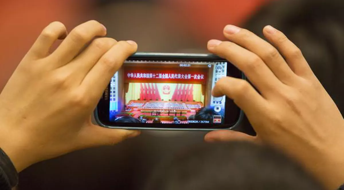 6 semne că eşti dependent de telefonul mobil!