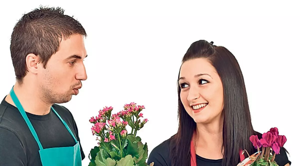 Ai flori pe balcon sau în grădină? Iată ce trebuie să ai în vedere până la sfârşitul lunii martie