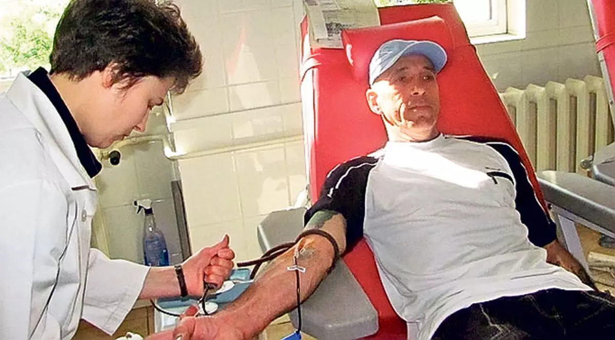 Angajaţii Internelor au donat sânge în cadrul unei campanii umanitare