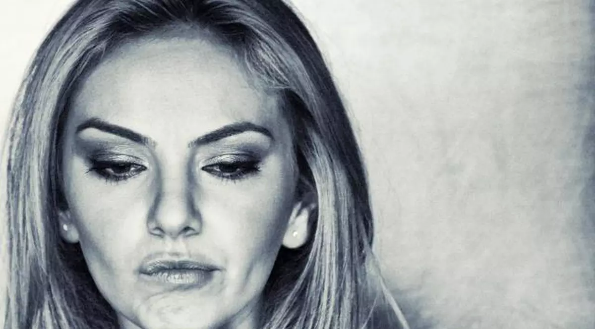 Roxana Ionescu ne asigură că este singură: "N-am niciun iubit, nu există niciun bărbat în viaţa mea"