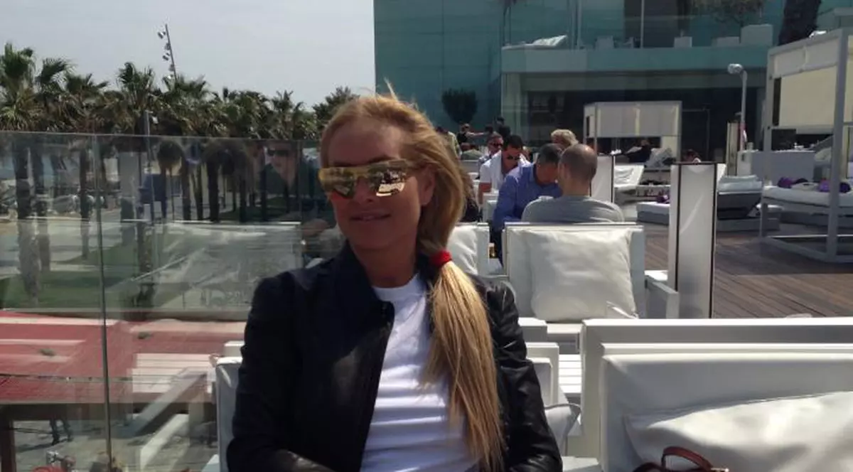 Vica Blochina L-A ÎNLOCUIT pe Piţi? Vezi ce vacanţă de vis petrece în Barcelona! FOTO