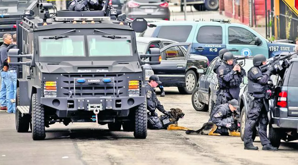 Doi fraţi ceceni, vânaţi pentru atentatele din Boston 