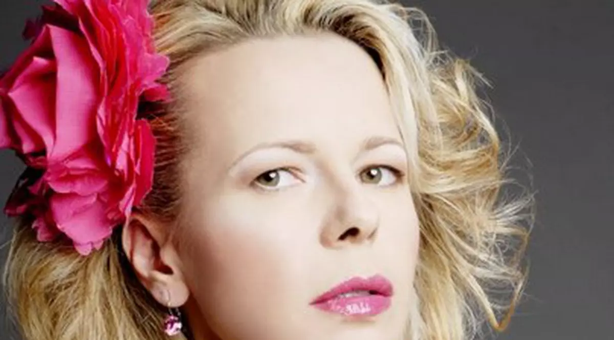 O româncă de 40 de ani I-A CUCERIT pe italieni! FOTO&VIDEO