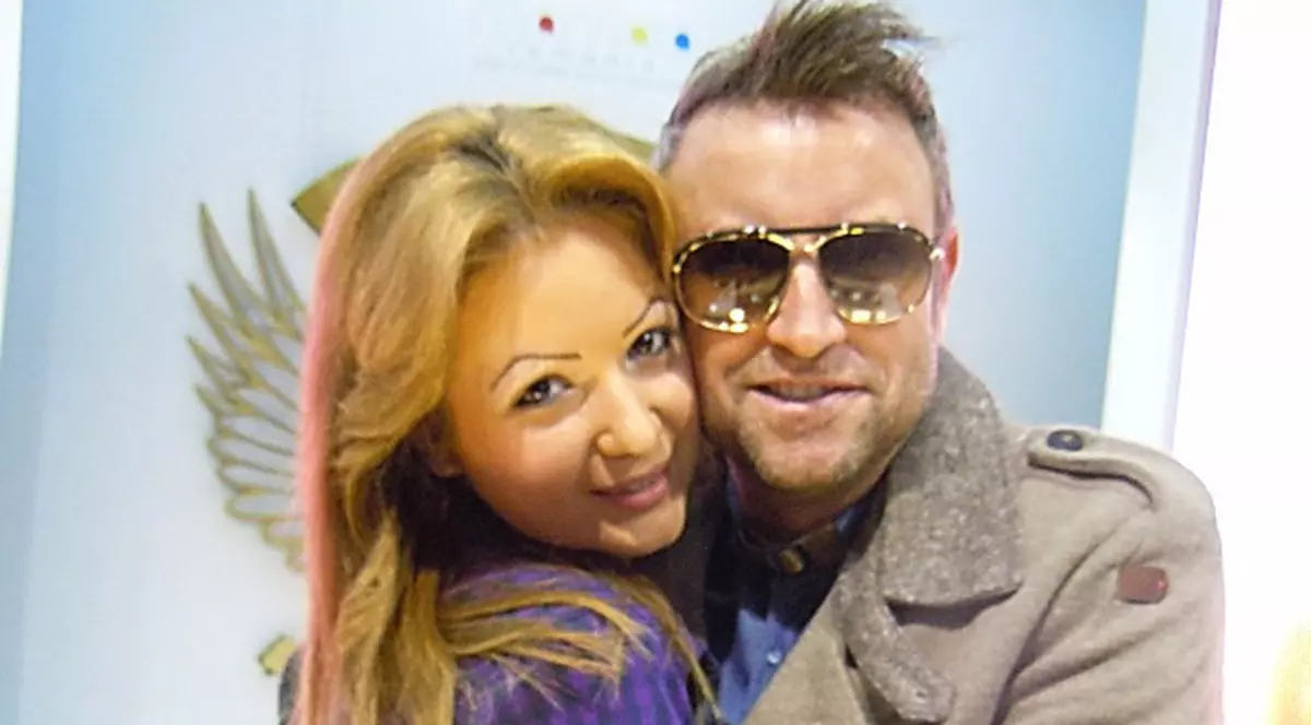Miss Facebook, model pentru Botezatu?