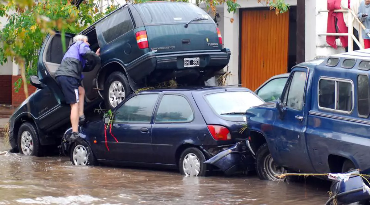 Tragedie în Argentina! Zeci de oameni au murit în urma inundațiilor care au lovit țara - FOTO