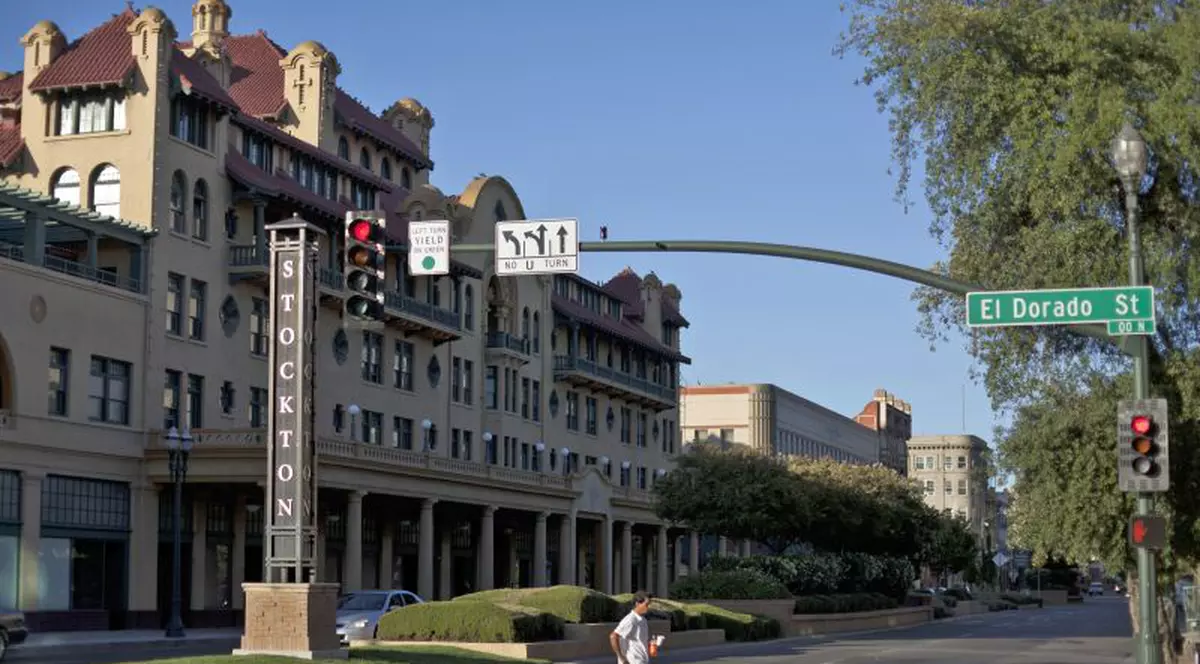 Încă un oraș american a intrat în faliment! Cel mai mare de până acum 