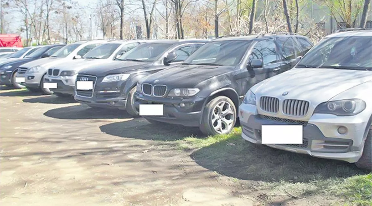 Bolizi de 1.000.000 € confiscaţi de la romi!