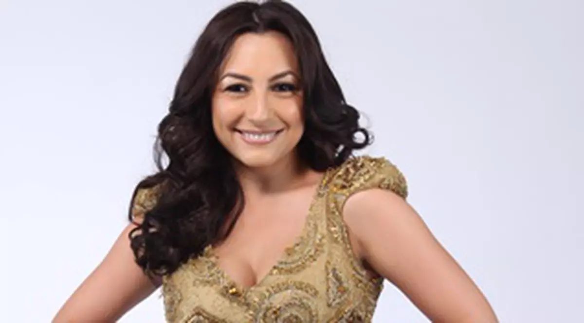 ADEVĂRUL despre FUSTELE ANDREI! Află de ce ȚINUTELE CÂNTĂREȚEI au ”INTRAT LA APĂ”