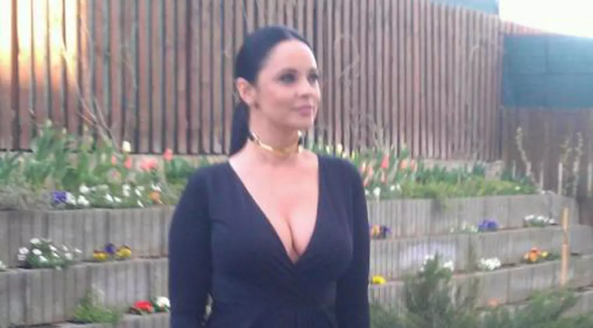 Andreea Marin, APARIŢIE RĂVĂŞITOARE cu un DECOLTEU AMEŢITOR la un eveniment monden!