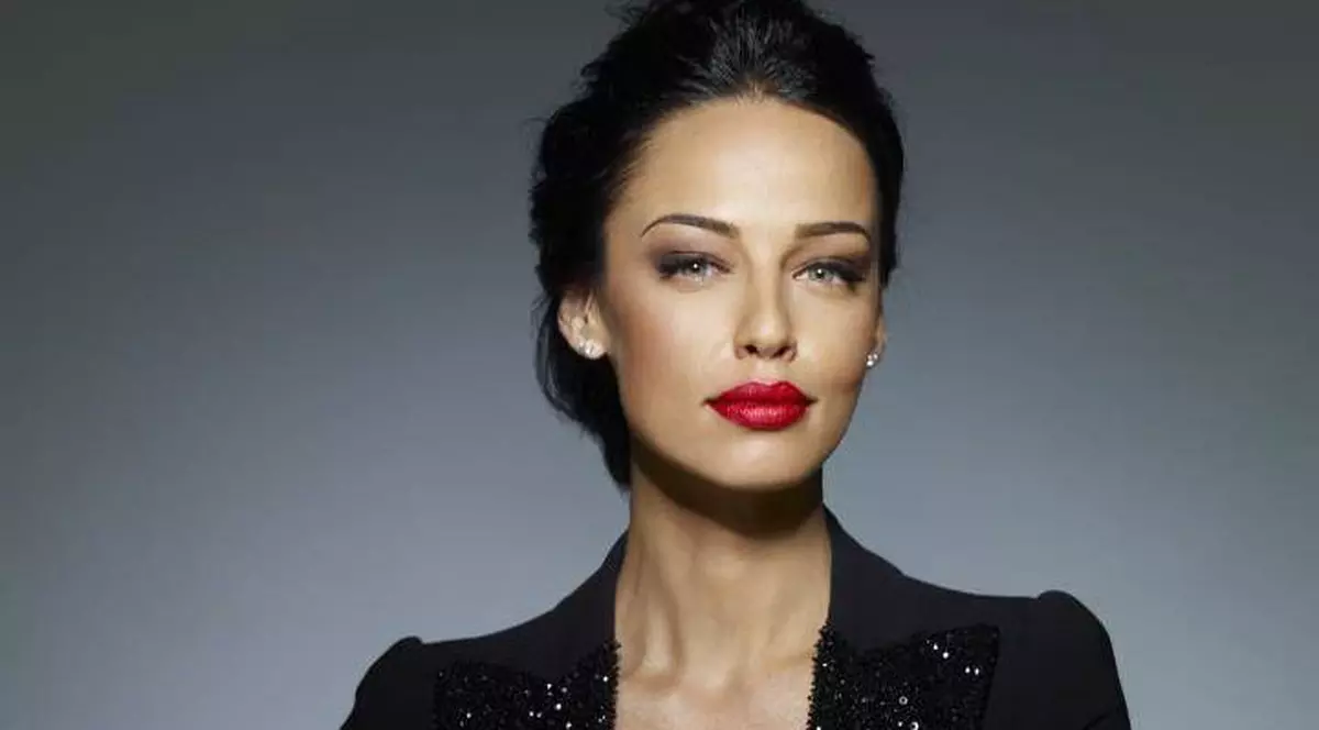 Andreea Raicu: "SCOPUL meu în VIAȚĂ nu este să mă MĂRIT. Această DISPERARE nu mă caracterizează!"