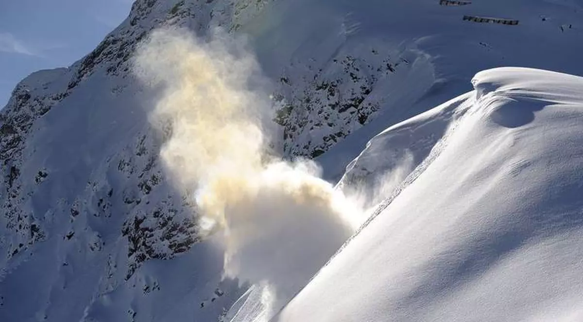 AVERTIZARE: Pericol de avalanşe în masivul Făgăraş