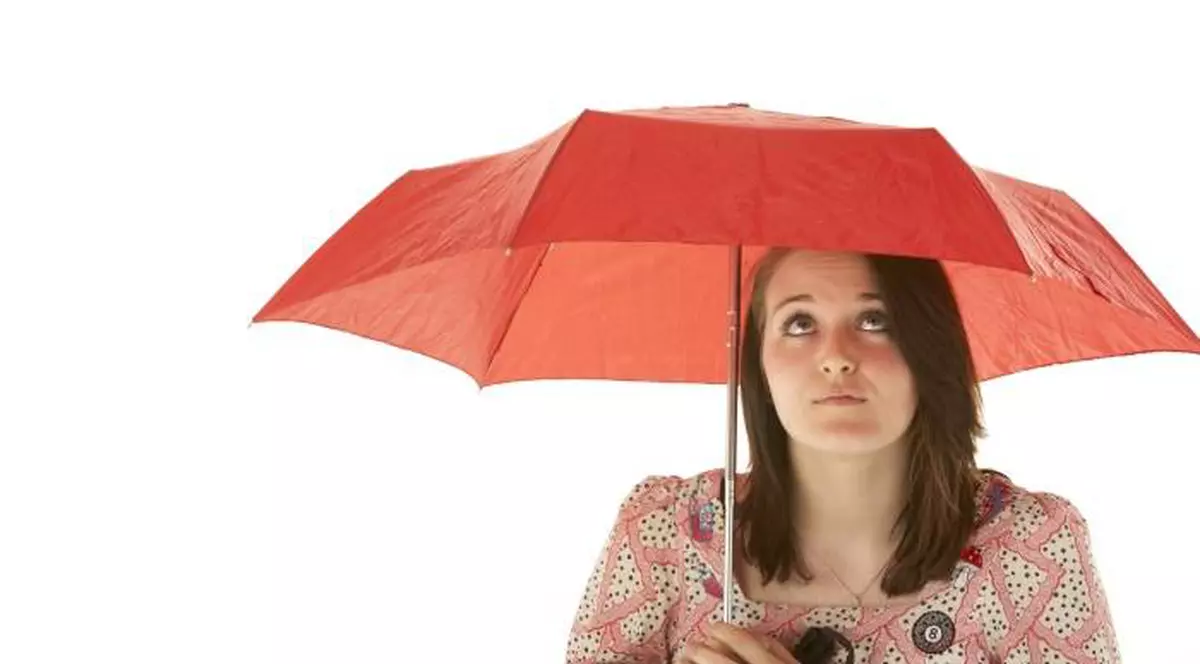 Află când scăpăm de ploi! Cum va fi vremea joi şi vineri, în ţară şi în Bucureşti