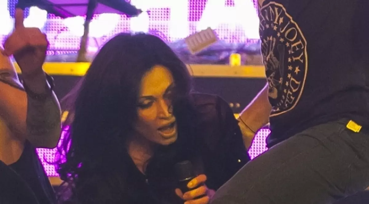 POZIŢIA prin care NICOLETA LUCIU şi-a surprins fanii, LA UN CONCERT! | FOTO