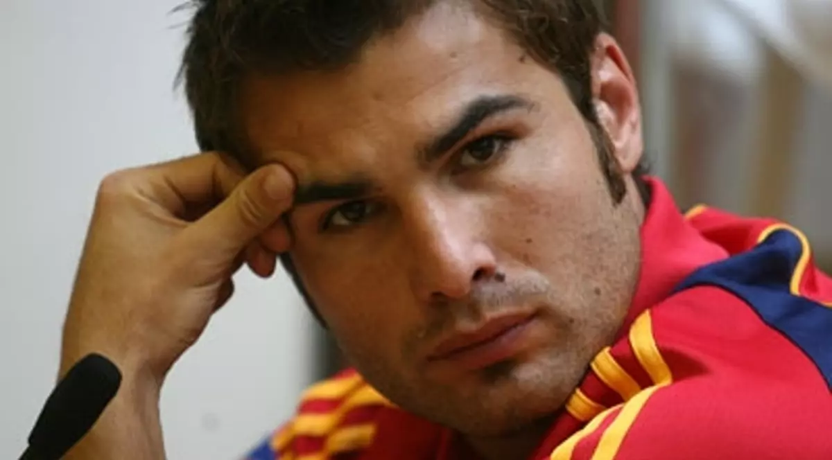 ADI MUTU PLÂNGE! Vezi CE L-A IMPRESIONAT pe fotbalist şi CE GEST VREA SĂ FACĂ