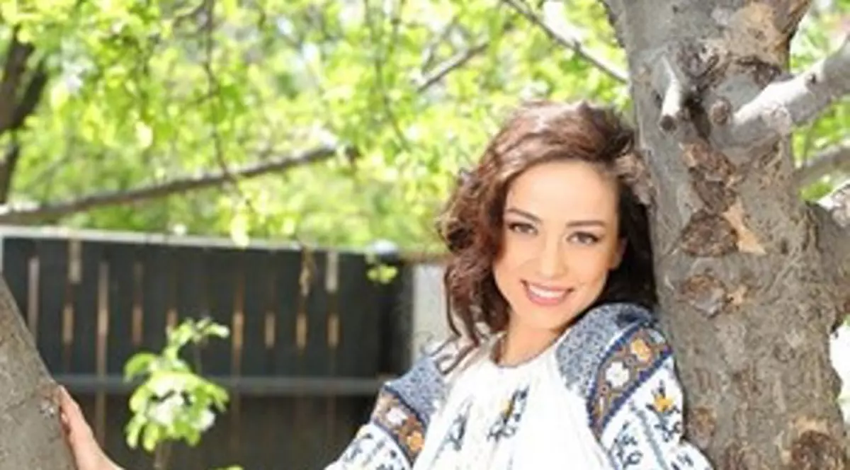 Olivia Steer, FOARTE MÂNDRĂ de ia cusută de bunica ei la începutul secolului! 