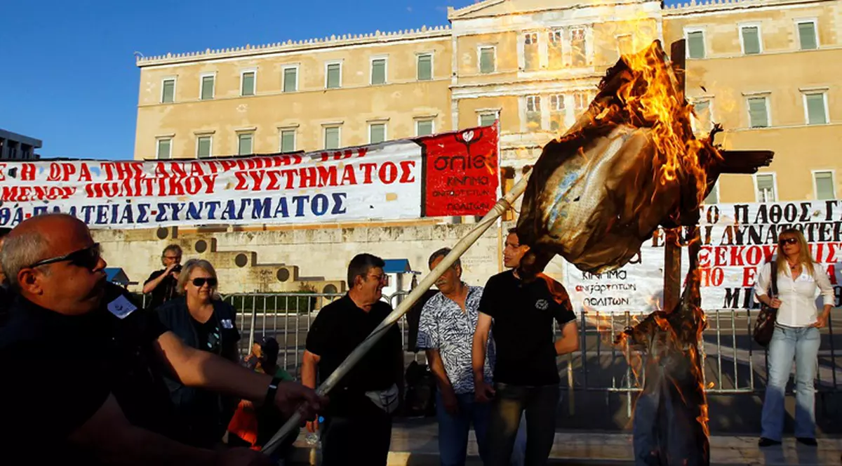 MAE: ATENŢIONARE de călătorie în Grecia pentru data de 1 mai!